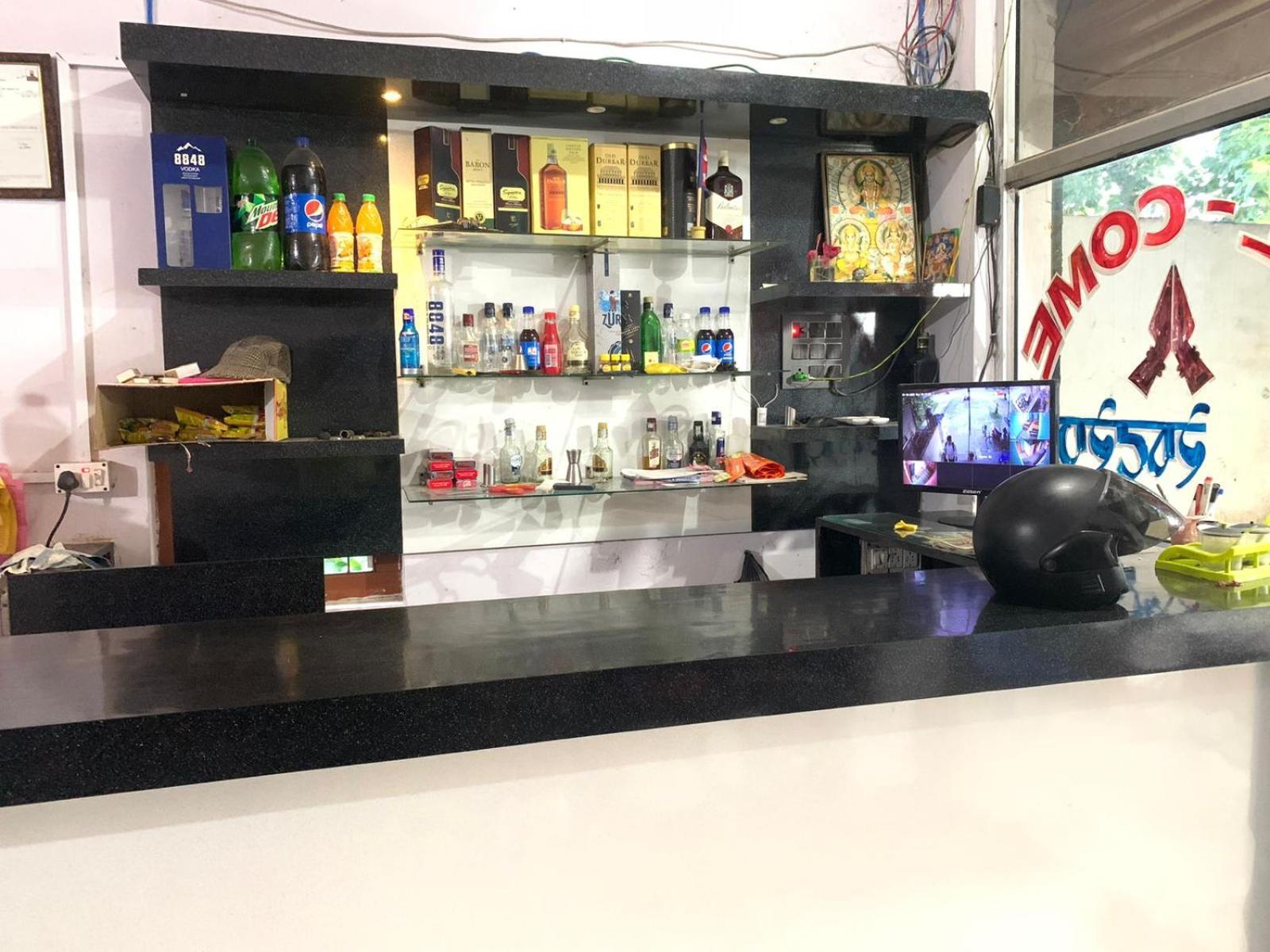 Subha Laxmi Hotel & Lodge Bahāsi 外观 照片
